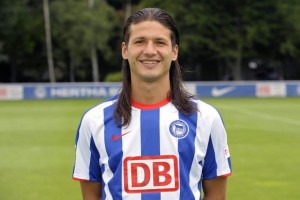 VREMEPLOV: Gol Marka Pantelića koji Bundesliga još kako pamti! (VIDEO)