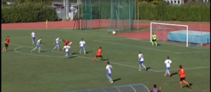 ISTINSKA MAJSTORIJA: ‘Makazice’ koje su naterale celu klupu da uleti na teren (VIDEO)