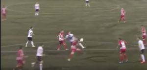 ‘ŠTIKLE’ SU U MODI: Nije neobično videti gol petom, ali sa ivice šesnaesterca – e to je već nešto (VIDEO)