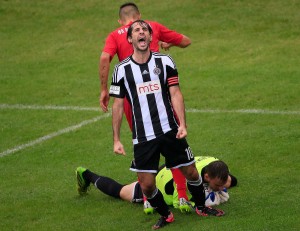 PREOKRET NA VRAČARU: Babović iz penala doneo prednost Partizanu (VIDEO)