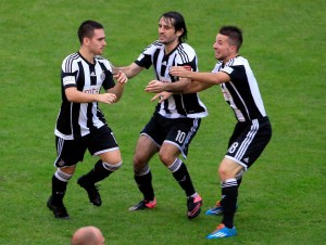 ZLATNI SVET FUDBALA: Partizan jedini predstavnik Balkana, Žile i Šaponja na dve sličice!