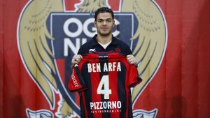 LIGA 1: Ben Arfa obezbedio Nici lepu zalihu za pobedu pred isključenja dva igrača (VIDEO)
