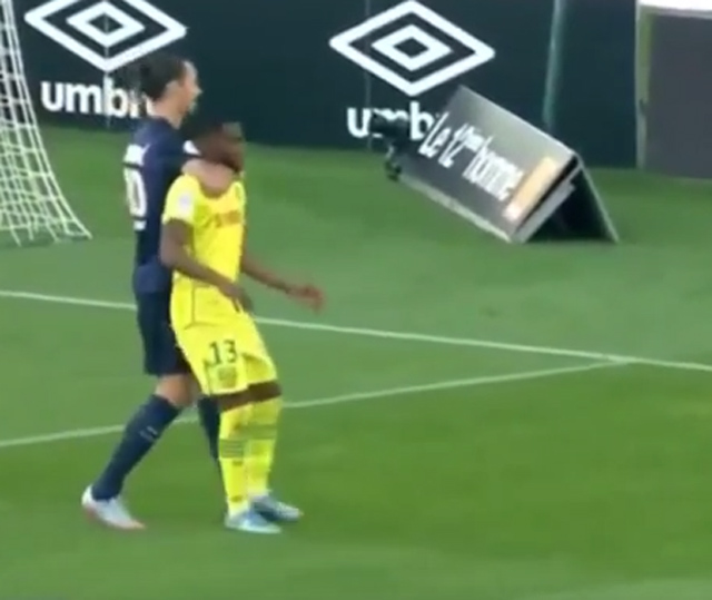 ŠTA SE DEŠAVA SA IBROM? Prošlog vikenda promašio prazan gol, ovog davio protivnika (VIDEO)