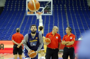 KREM NBA I MLS LIGE: Poznati košarkaš i fudbaler u Čikagu na akciji za srpsku decu (FOTO)