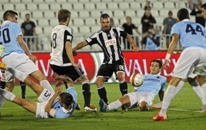 SUPERLIGA SRBIJE: Šta se to dešava sa Partizanom?! Novi šok u Humskoj, odoleo i Rad (VIDEO)