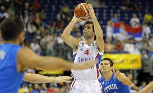 ‘MAĐIONIČAR’: Teo razbio Italijane u prvom poluvrmenu (FOTO)