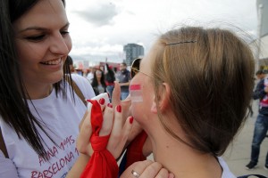 Srpski navijači ispred dvorane u Berlinu