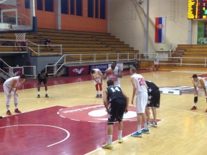 TESNA POBEDA NA STARTU: Skorcanitis vodio crveno-bele do trijumfa