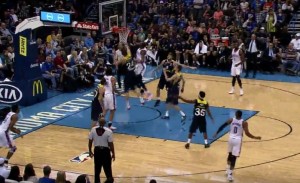 ŠOU-TAJM: Kevin Durant ‘uramio’ Jana Veselog na svom posteru (VIDEO)