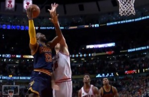 MEČ VINER: Pau Gasol ‘zalepio’ Lebrona i doneo pobedu Čikagu (VIDEO)