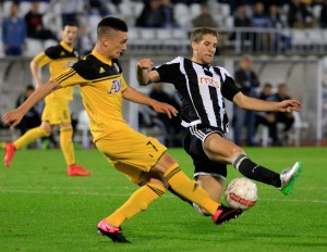 SLS: Partizan protiv najjačeg auta u Evropi (SASTAVI) (ANKETA)