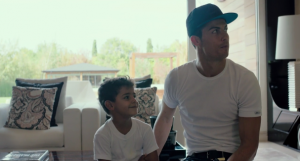 NE ZANIMA GA FUDBAL: Dok Ronaldo cepa mreže njegov ima druge prioritete (VIDEO)