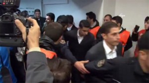 NEVIĐENI SKANDAL U TURSKOJ: Držali sudije u svlačionici, dok nije reagovao predsednik države (VIDEO)