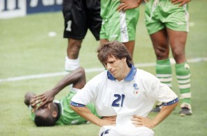 VREMEPLOV: Čuvena reakcija Đanfranka Zole nakon što je isključen tera na suze (VIDEO)