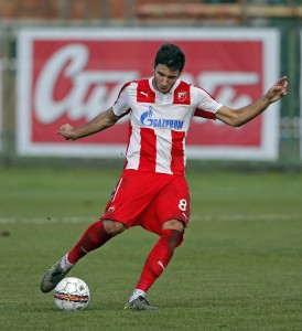 NIŠTA NIJE SLUČAJNO: I zbog ovoga Grujić igra kao zmaj! (VIDEO)