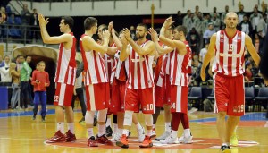 IZNENAĐENJE U PIONIRU: Navijači Zvezde doživeli šok pred start meča s Budućnosti (FOTO)