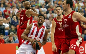 RAJAN TOMPSON: Molim košarkaške Bogove da mi vrate moju igru! (FOTO)