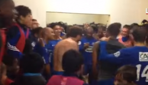 POTPUNI HIT: Francuski fudbaleri u svlačionici pevaju Zvezdinu pesmu (VIDEO)