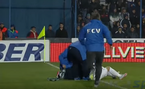 MURINJO JE MALO DETE: Pogledajte kako je Hadži sprečio medicinski tim da pomogne njegovom igraču (VIDEO)