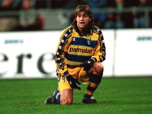 VREMEPLOV: Ovi golovi Krespa čine besmrtnim u svetu fudbala! (VIDEO)