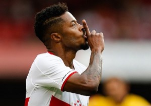 DA SE SMRZNEŠ: Mišel Bastos lansirao torpedo i pocepao mrežu (VIDEO)