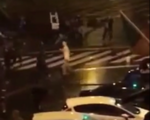 OPŠTA TUČA: Engleski navijači divljali po Sevilji pred meč Lige šampiona (VIDEO)