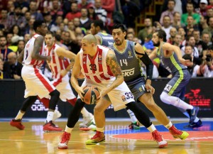 ZAKUCAVANJE: Cirbes uneo loptu i Noćionija u obruč (VIDEO)