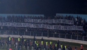 POSLE PISMENIH I USMENIH PORUKA: Evo šta su sve Grobari polomili u Jagodini i koliko će to koštati Partizan! (VIDEO)