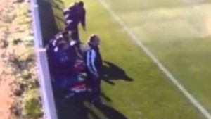 Trener tukao dečaka!