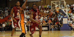 OPET PROTIV SVOJIH: Zvezdaš u Unikahi, ali nije Mekel!