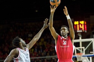 NAJBOLJI U ZVEZDINOM KRAHU: Rafana paljba, silovito zakucavanje i sjajne blokade Kvinsija Milera (VIDEO)