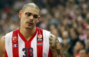 VELIKA BORBA: Ožiljak iznad oka Cirbesa i ratoborni Lazić (FOTO)