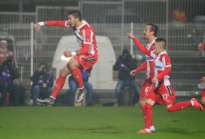 DA LI JE POBEDNIK ODLUČEN? Vijeira nastavio goleadu, Čukarički sa igračem manje (VIDEO)