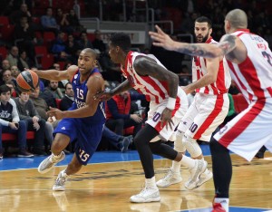 PROMENA PLANA: Zvezda dočekuje Anadolu Efes van Beograda!