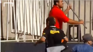 FUDBAL MOTKAMA: Umesto proslave titule u Santjagu krv na sve strane (VIDEO)