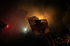 DELIJE KAO BIŠEVAC: Navijači Zvezde sakupili novac za operaciju Aleksandra Jankovića