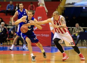 DOMINIRA U SVAKOJ SITUACIJI: Cirbes gura Zvezdu, a čestitao je i Božić (VIDEO) (FOTO)