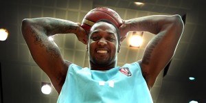 NEMA KRAJA NAGAĐANJIMA: Novi Amerikanac na Zvezdinom radaru