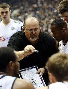 NE RAZMIŠLJA O TROFEJIMA: Džikiću su druge stvari na pameti (ANKETA)