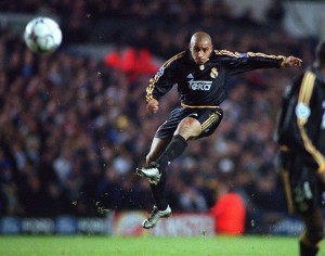 VREMEPLOV: Gol Roberta Karlosa koji je proglašen NEMOGUĆIM! (VIDEO)