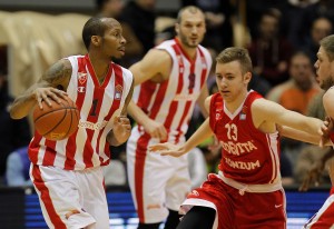 PODIGAO JE PIONIR NA NOGE: Prva trojka Kinsija u dresu Crvene zvezde (VIDEO)