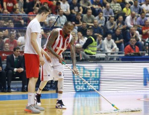 FOTOGALERIJA: Delije su nosile crveno-bele, Cirbes i Miler su ‘punili’, a Kinsi je počistio Lokomotivu (FOTO)