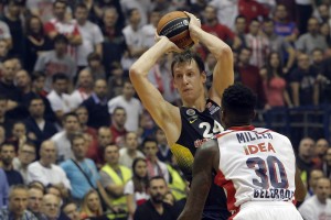 ZAKUCAVANJE VEČERI: Zvezda je makar u nečemu pobedila Fenerbahče (VIDEO)