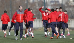 NOVAJLIJA ZASENIO STAROSEDEOCE: Crveno-beli vozili karting, a najbrži je bio… (FOTO)