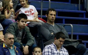 FOTOGALERIJA: Legendarni Rigodo gledao ‘moćnu’ Zvezdu, Miler u ‘civilu’ (FOTO)