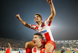 MOŽE LI DA NASTAVI SERIJU? Zanimljiva tradicija najavljuje velika dela Zvezdine ‘haubice’