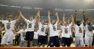 PARTIZANŠTINA: Navikli na slavlje, pa slave zajedno i kad više nisu crno-beli (FOTO)