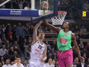 PROBLEM ZA MEGU: Kaba pauzira puna dva meseca