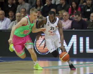 NOVI MALER ZA MEGA LEKS: Ognjen Jaramaz slomio potkolenicu!