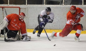 PRAVAC NHL: Hokejaš Partizana od gola do gola, nanizao ceo tim Zvezde i zakucao pak u gol (VIDEO)